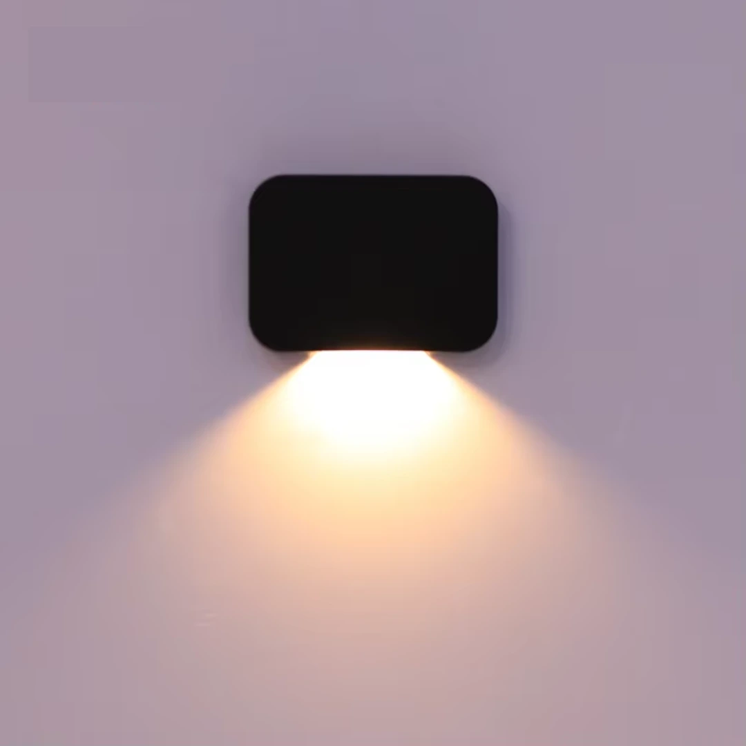 Untitled design (3) Akra | Step Wall Light | 1W | Warm White | Black & White - Image 1